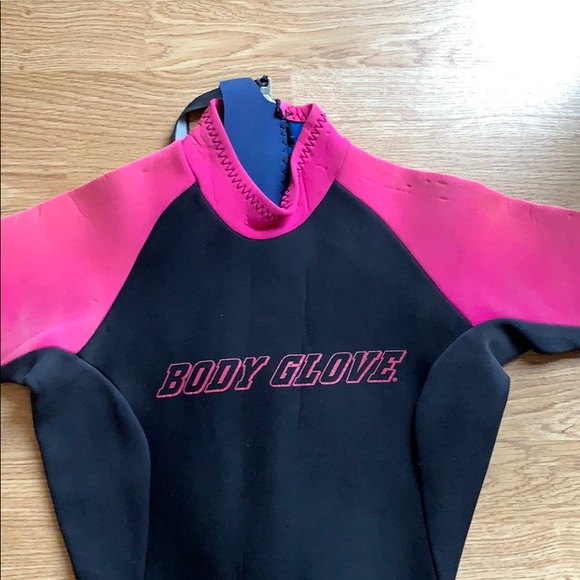 Women’s Body Glove Wetsuit - Picture 2 of 3